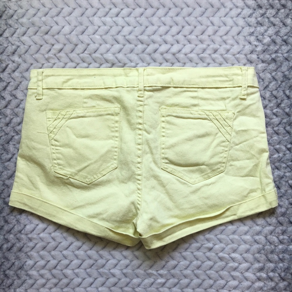 F21 Mini Shorts - Picture 2 of 2